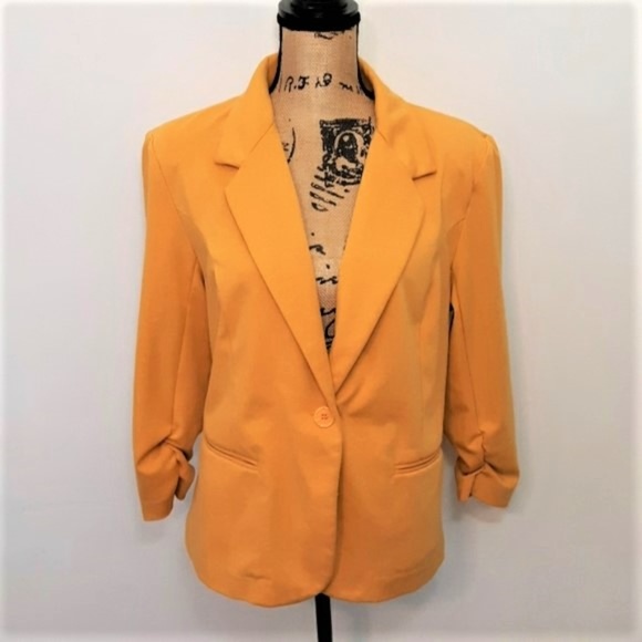 Christian Siriano Jackets & Blazers - Christian Siriano Mustard Yellow Blazer Jacket